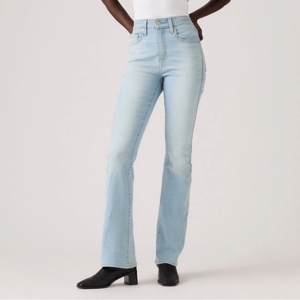 Levi’s women high rise bootcut jeans in size 26 - Picture 1 of 3